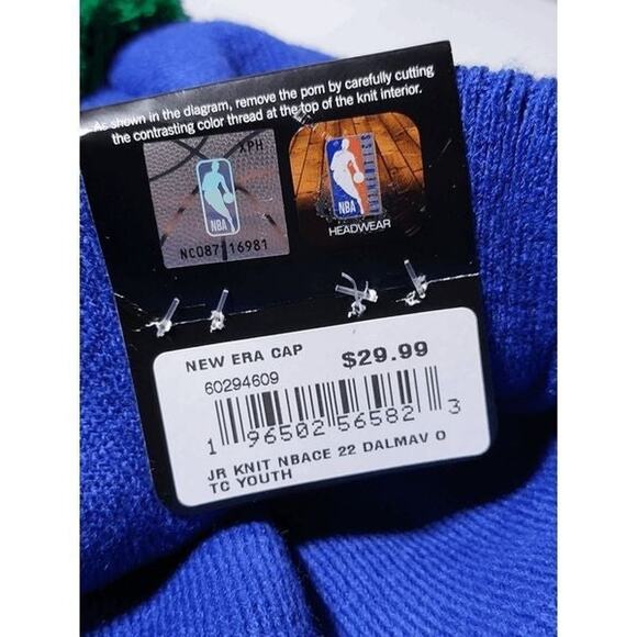 NWT‎ DALLAS MAVERICKS Retro Mavs City Series Edition NBA Pom Knit Youth Beanie - Picture 2 of 9